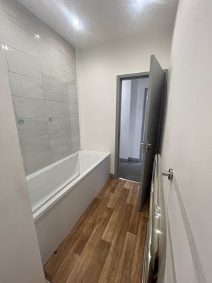 Photo 19- click for photo gallery